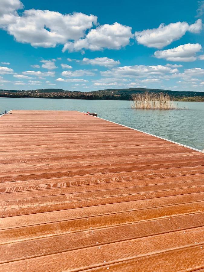 Апартаменты Fuzliget Surf Garden Балатонфюзфё Экстерьер фото