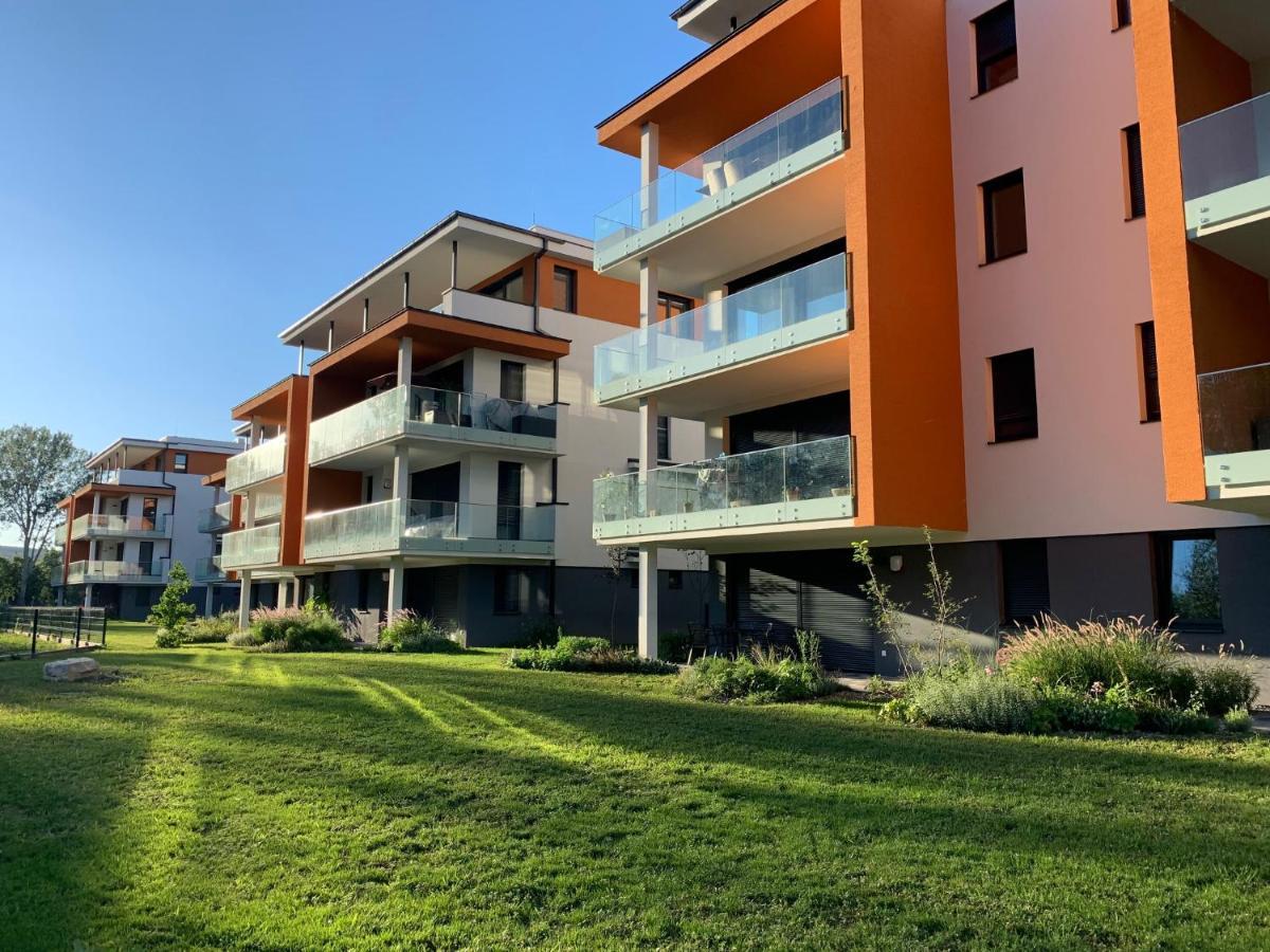 Апартаменты Fuzliget Surf Garden Балатонфюзфё Экстерьер фото